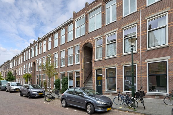 Medium property photo - Halleystraat 15, 2563 EL The Hague